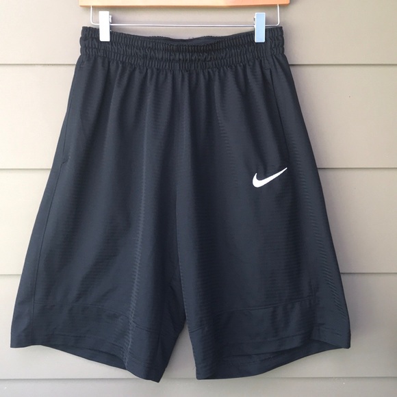 Nike Other - NIKE MENS SHORTS MEDIUM